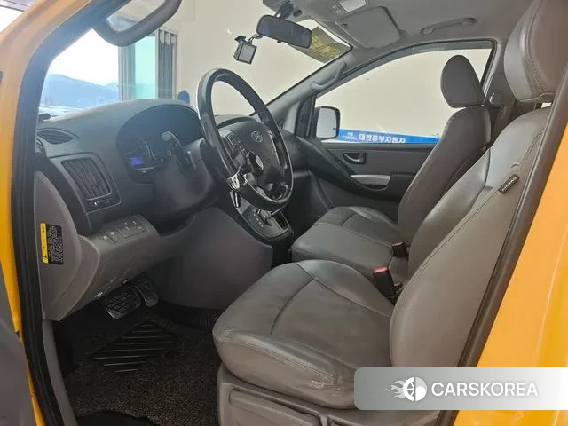 Hyundai The New Grand Starex 2018 Желтый из Кореи, фото 4