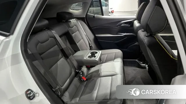 Chevrolet (GM Daewoo) Trax Crossover 2023 Белый из Кореи, фото 4