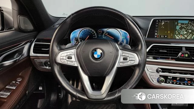 BMW 7 Series (G11) 2018 Серебристо-серый из Кореи, фото 4