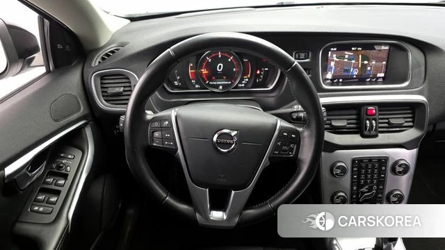 Volvo V40 Cross-Country 2019 Белый из Кореи, фото 4