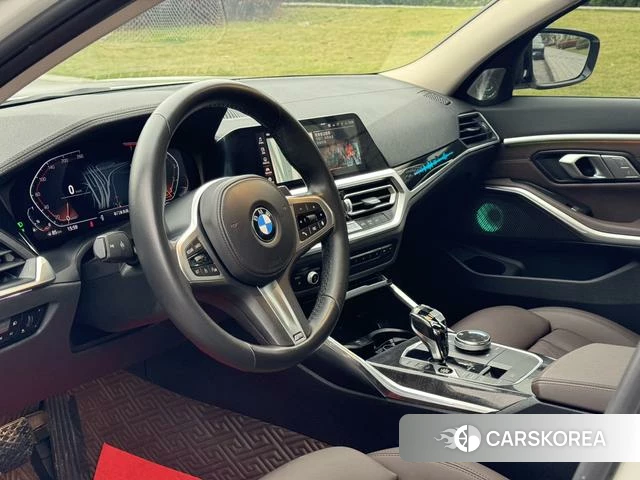 BMW 3 series 2022 Белый из Китая, фото 4
