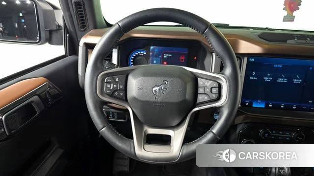 Ford Bronco 6th Generation 2023 Черный из Кореи, фото 4
