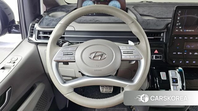 Hyundai Staria 2024 Черный из Кореи, фото 4