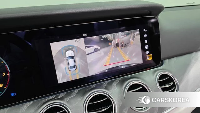 Mercedes-Benz E-Class W213 2023 Черный из Кореи, фото 4