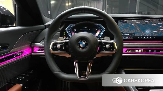 BMW 7 Series (G70) 2024 Черный двухцветный из Кореи, фото 4