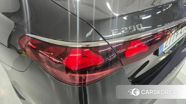 Mercedes-Benz E-Class W214 2025 Серый из Кореи, фото 4