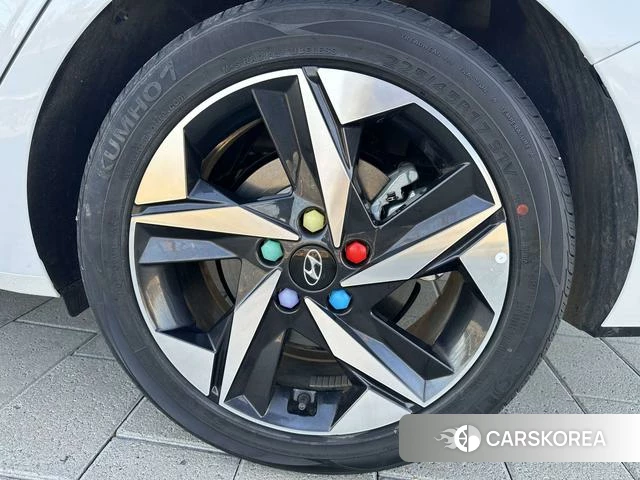 Hyundai Elantra 2022 Белый из Китая, фото 4