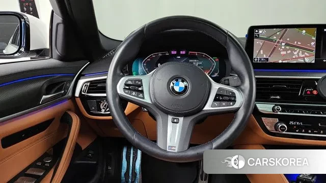 BMW 5 Series (G30) 2022 Белый из Кореи, фото 4