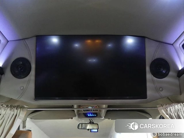 GMC Savana 2022 Белый из Кореи, фото 4