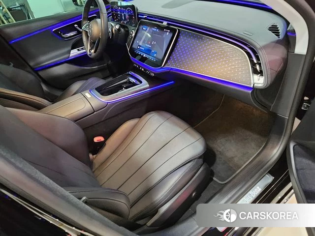Mercedes-Benz E-Class W214 2024 Черный из Кореи, фото 4