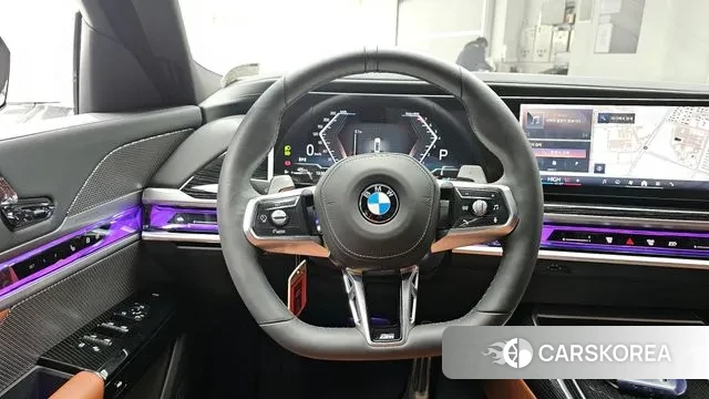 BMW 7 Series (G70) 2025 Белый из Кореи, фото 4