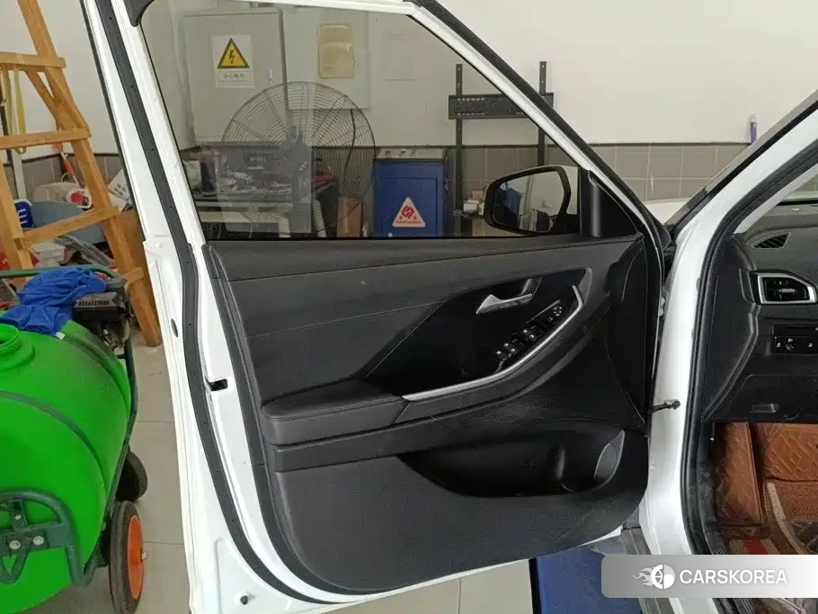 Hyundai ix25 2021 Белый из Китая, фото 4
