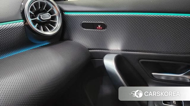 Mercedes-Benz A-Class W177 2021 Белый из Кореи, фото 4