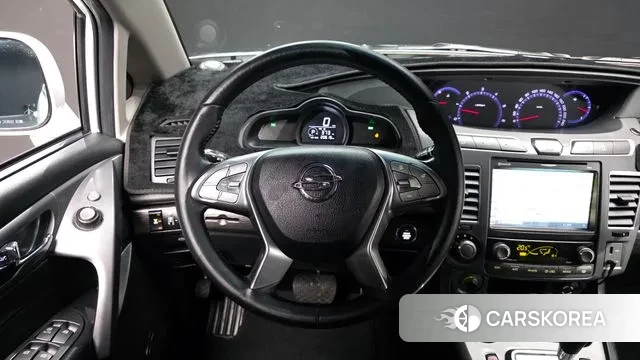 Ssangyong Korando Turismo 2019 Белый из Кореи, фото 4