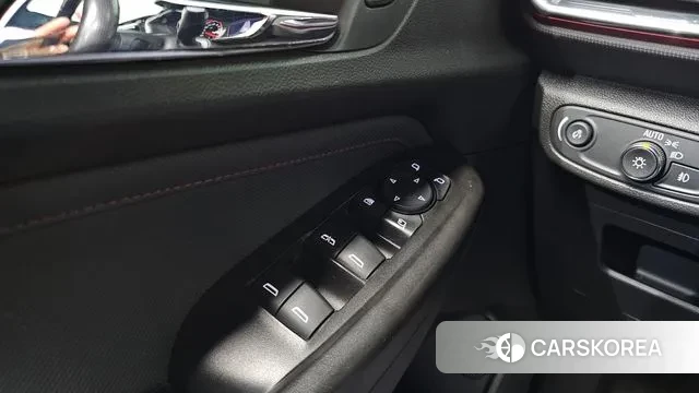 Chevrolet (GM Daewoo) Trailblazer 2020 Черный из Кореи, фото 4