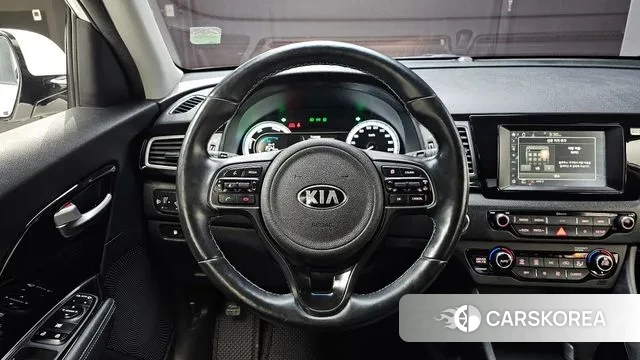 Kia Niro 2018 Белый из Кореи, фото 4