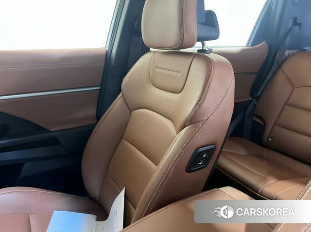 Ssangyong Torres EVX 2024 Жемчужный цвет из Кореи, фото 4