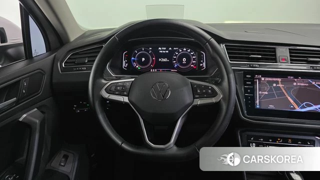 Volkswagen Tiguan second Generation 2021 Белый из Кореи, фото 4