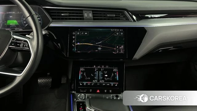 Audi e-Tron 2020 Белый из Кореи, фото 4