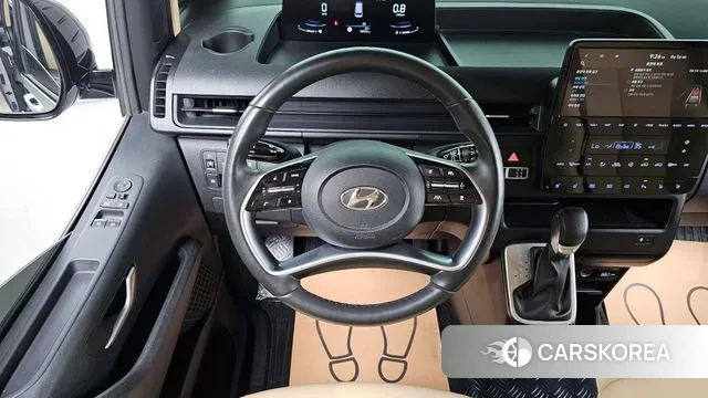 Hyundai Staria 2023 Серебряный из Кореи, фото 4