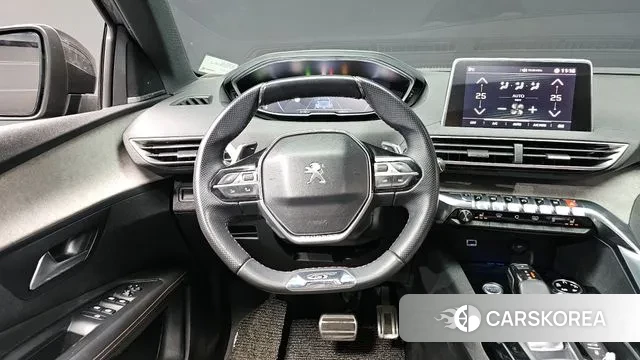 Peugeot 3008 second generation 2018 Серый из Кореи, фото 4