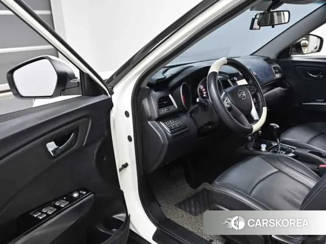 Ssangyong Tivoli Armor 2018 Белый из Кореи, фото 4