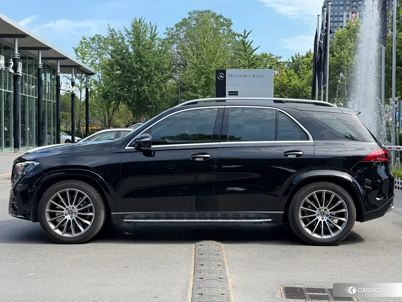 Mercedes-Benz GLE (imported) 2024 Черный из Китая, фото 4
