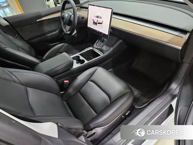 Tesla Model 3 2022 Белый из Кореи, фото 4