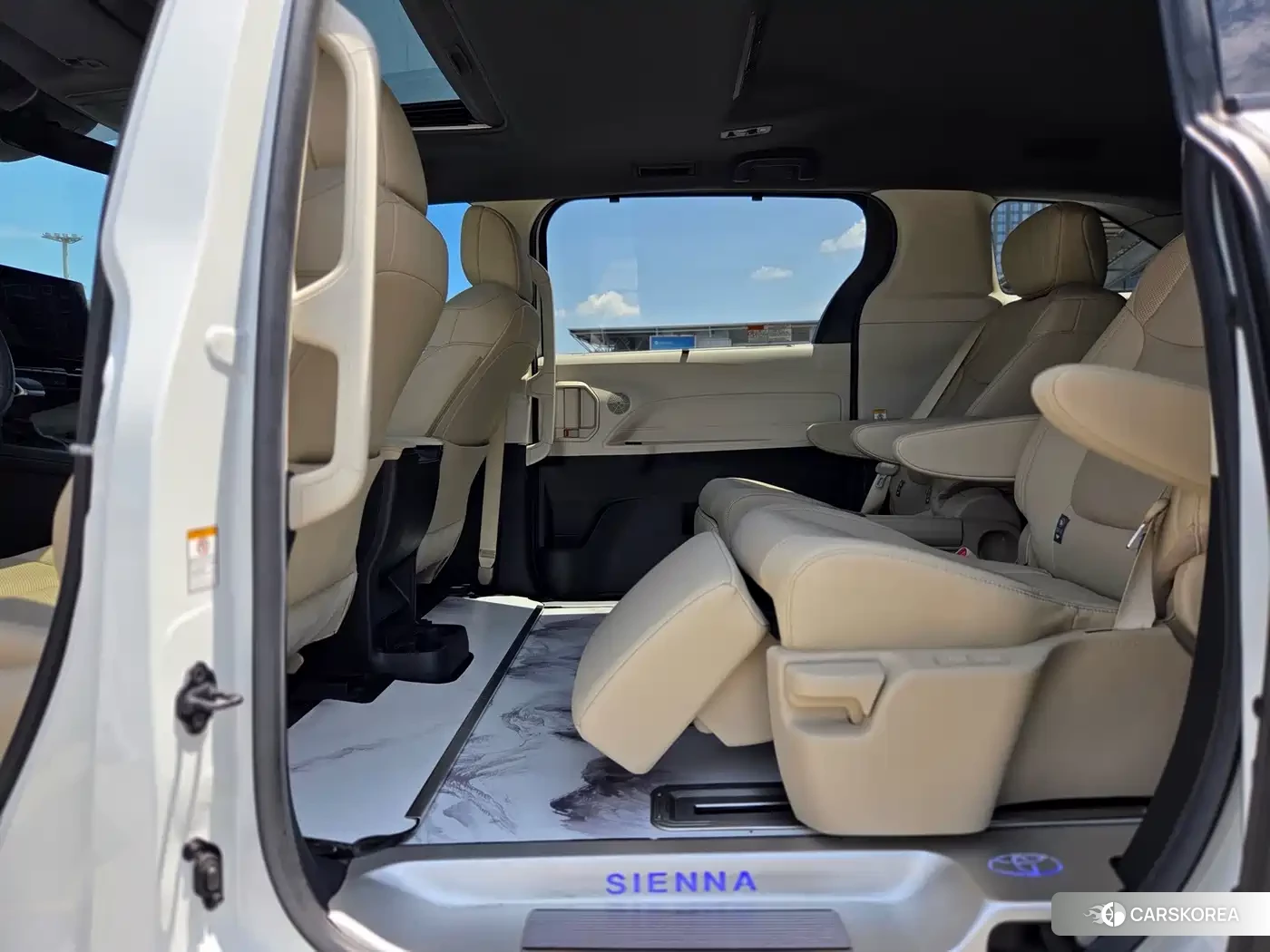 Toyota Sienna 2024 Белый из Китая, фото 4