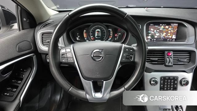 Volvo V40 Cross-Country 2018 Белый из Кореи, фото 4