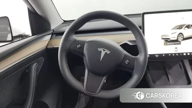 Tesla Model Y 2023 Белый из Кореи, фото 4