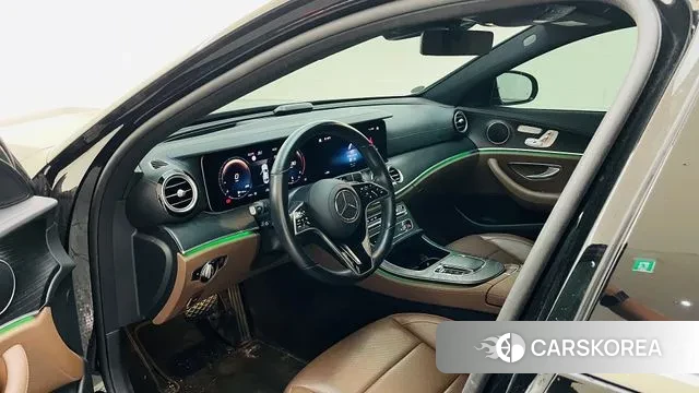 Mercedes-Benz E-Class W213 2022 Черный из Кореи, фото 4