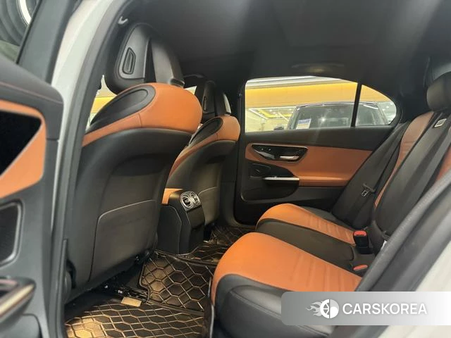 Mercedes-Benz Class C 2022 Белый из Китая, фото 4