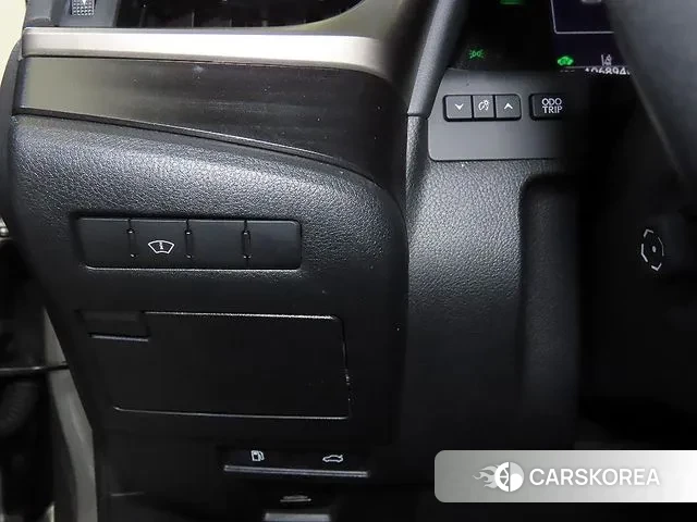 Lexus ES300h 7th generation 2021 Песочный из Кореи, фото 4