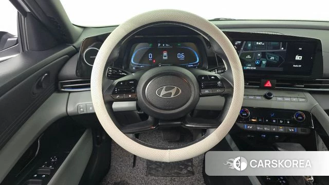 Hyundai The New Avante (CN7) 2023 Белый из Кореи, фото 4