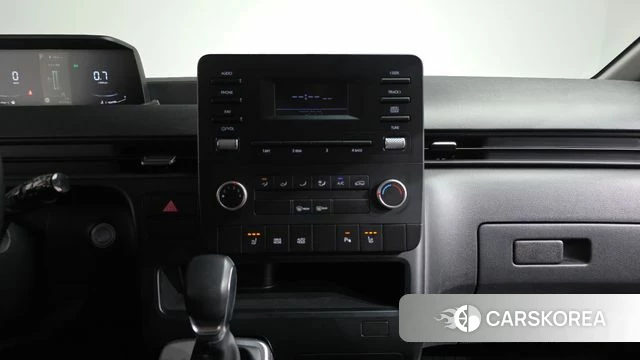 Hyundai Staria 2024 Белый из Кореи, фото 4