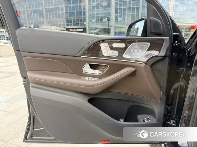Mercedes-Benz GLS 2021 Черный из Китая, фото 4
