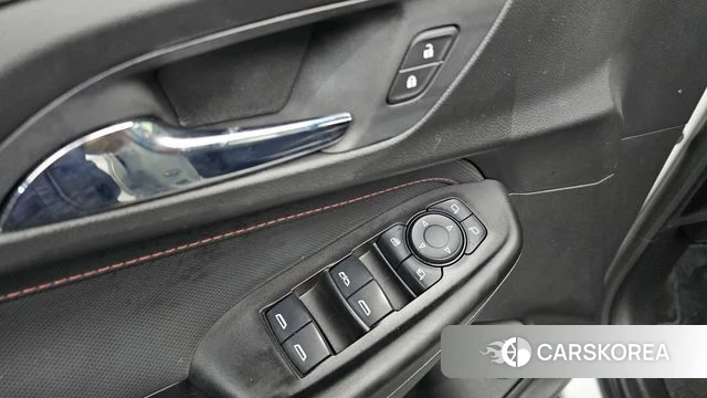 Chevrolet (GM Daewoo) Trailblazer 2021 Белый из Кореи, фото 4