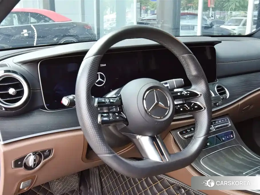 Mercedes-Benz E-Class 2022 Белый из Китая, фото 4