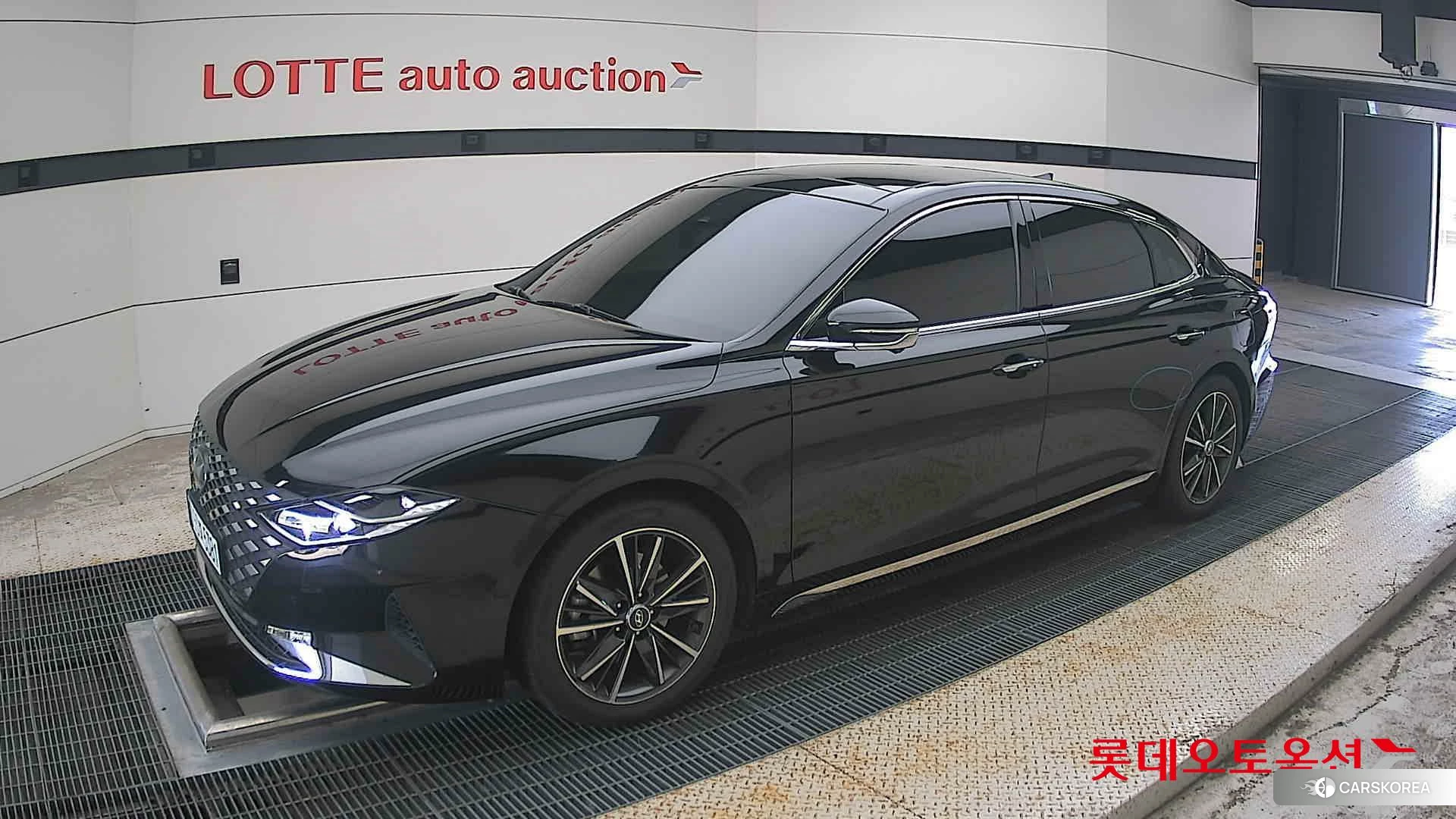 Hyundai Grandeur 2023 Abyss Black Pearl из Кореи, фото 4