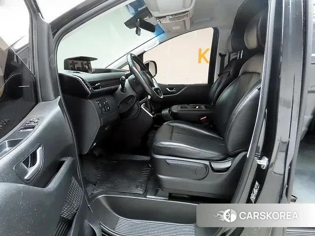 Hyundai Staria 2021 Черный из Кореи, фото 4