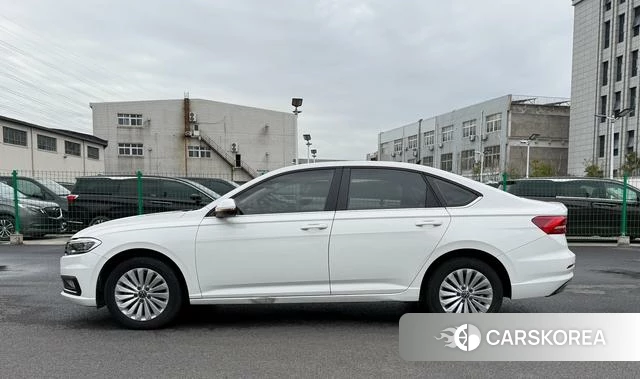 Volkswagen Lavida 2021 Белый из Китая, фото 4