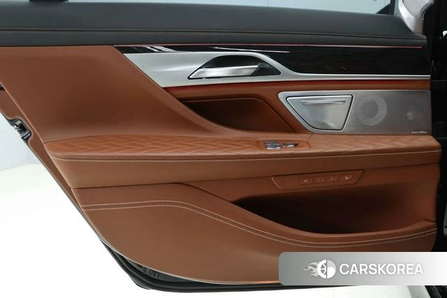 BMW 7 series 2020 Черный из Китая, фото 4