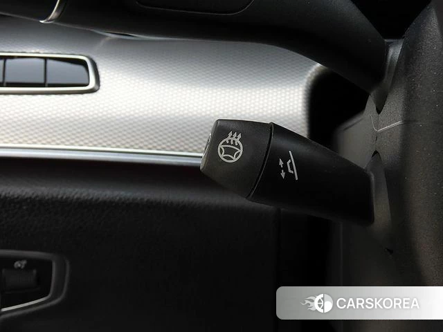 Mercedes-Benz E-Class W213 2018 Серебряный из Кореи, фото 4