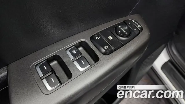 Kia Sportage The Bold 2021 Белый из Кореи, фото 4