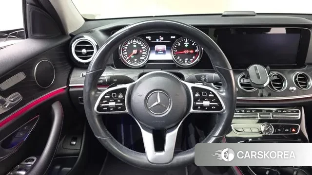 Mercedes-Benz E-Class W213 2019 Белый из Кореи, фото 4