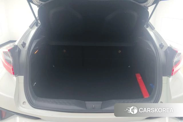 Toyota C-HR EV 2021 Белый из Китая, фото 4