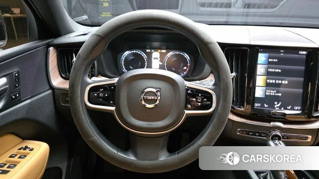Volvo XC60 second Generation 2019 Черный из Кореи, фото 4