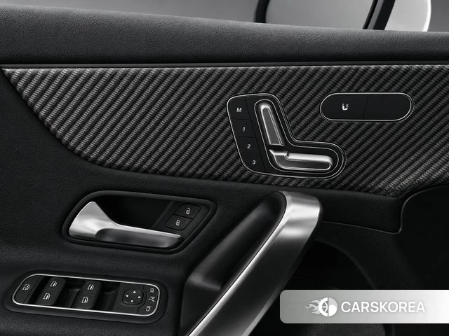 Mercedes-Benz A-Class W177 2025 Белый из Кореи, фото 4