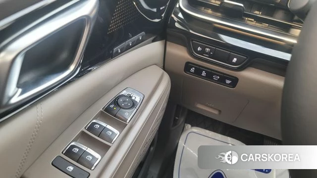 Kia The New Carnival 4th Generation 2025 Белый из Кореи, фото 4
